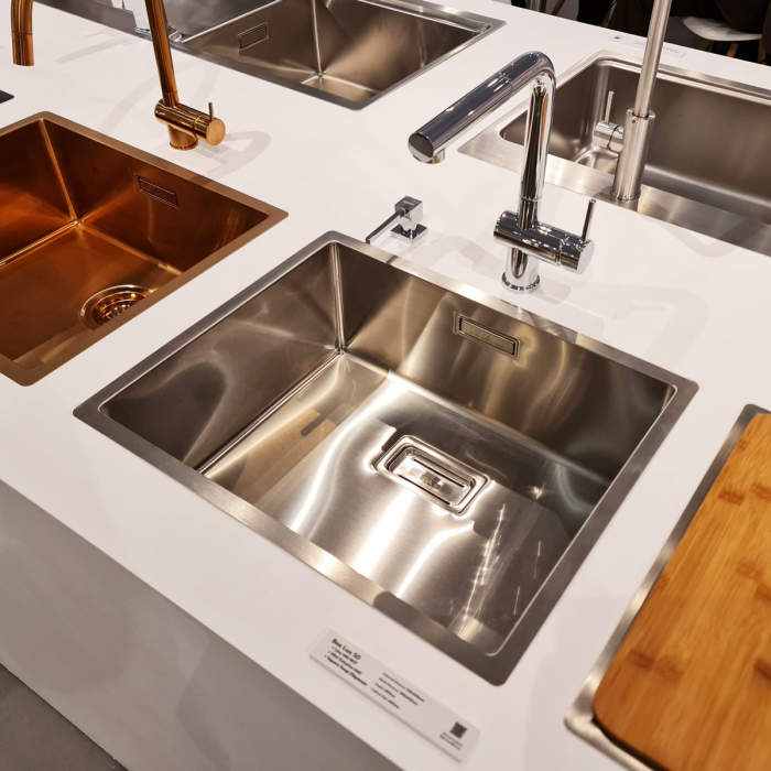 Chiuveta bucatarie inox CookingAid Box Lux 50 cu montaj pe/sub blat cu ventil scurgere dreptunghiular si accesorii montaj [3]