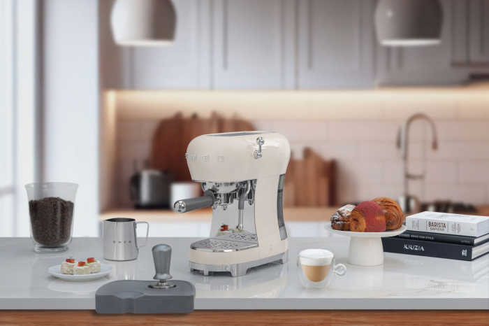 Esspresor manual de cafea SMEG, 15 bari, sistem cappuccino [10]