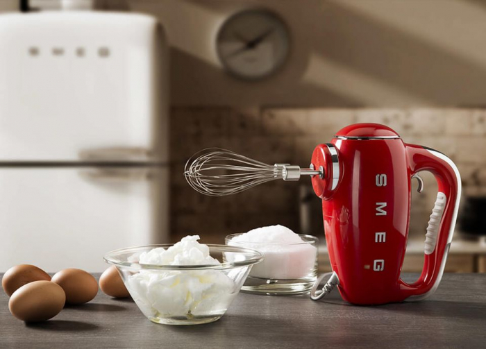 Mixer de mana SMEG 250w stil Retro si multiple accesorii [12]