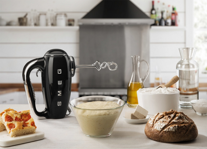 Mixer de mana SMEG 250w stil Retro si multiple accesorii [11]