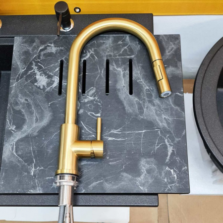 Baterii inox bucatarie - Baterie CookingAid GOLDEN TAP auriu cu furtun dus retractabil / extractibil + buton interschimbabil jet/dus si finisaj mat