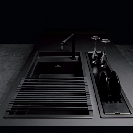 Set chiuveta bucatarie compozit ceramic Invisible Dialogo 360 Workstation Black Matt Neagra cu 5 accesorii: tavita neagra, suport vase negru, gratar pliabil negru, set 2 tocatoare HPL, ventil scurgere negru, capac scurgere negru si accesorii montaj [3]