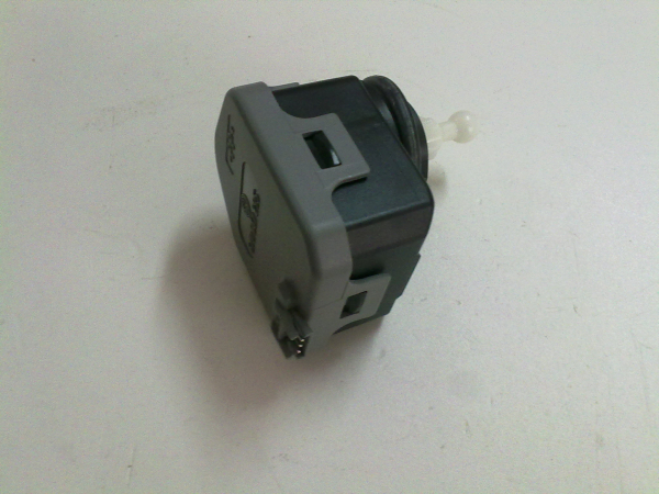 MOTORAS REGLAJ FAR SKODA FABIA-AUDI [2]