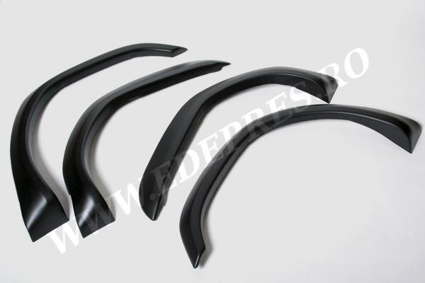 SET SEGMENTI ARIPA PLASTIC SKODA FAVORIT [2]
