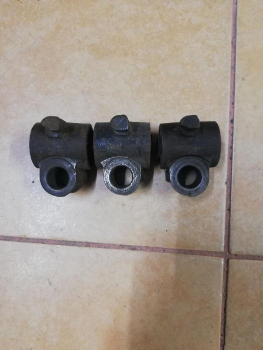 SUPORT INFERIOR PIVOT STANGA CU BUCSA SKODA 120-105 [1]