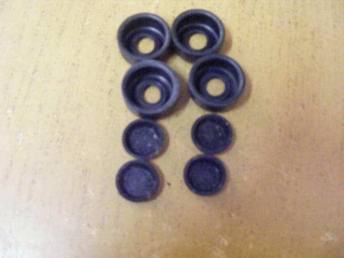 SET GARNITURI CILINDRU FRANA SPATE MODEL VECHI S100-105-120 [1]