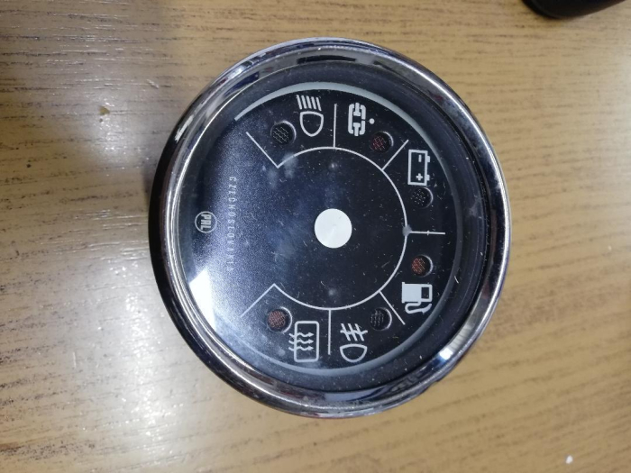 ELEMENT CEAS BORD CROMAT SKODA S105-120 - PRODUS FOLOSIT [1]