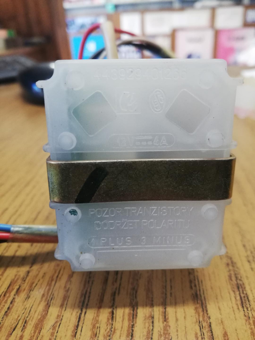 COMUTATOR STERGATOR PT MODELE CU SISTEM DE STERGERE INTERMITENTA SKODA 120-105 [3]