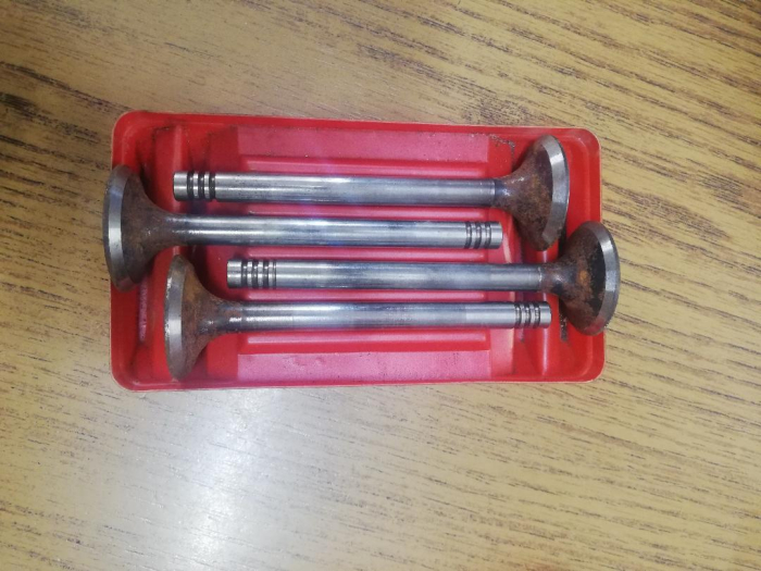 SET SUPAPE ADMISIE SKODA 105-120-130 - PRODUS FOLOSIT [2]