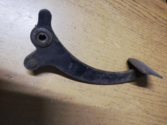 PEDALA AMBREIAJ SKODA 120-105 -PRODUS FOLOSIT [1]