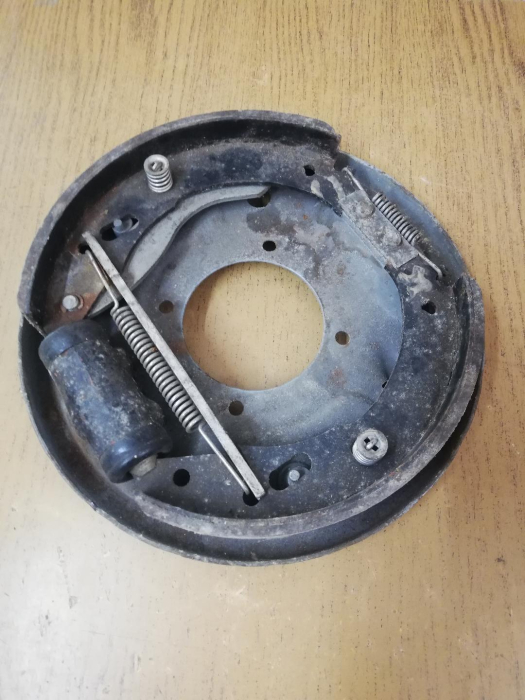 SUPORT STANGA SABOTI ECHIPAT SKODA 120-105 [1]