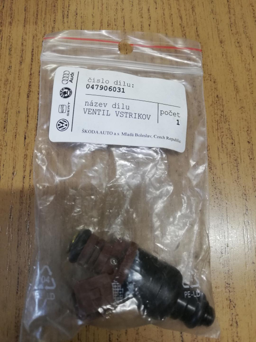 Injector Skoda Felicia 1,3 MPI OE – 047906031 [3]