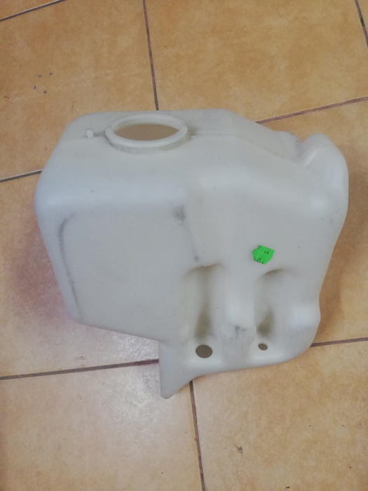 Vas lichid parbriz Skoda Felicia model cu spalator faruri [2]
