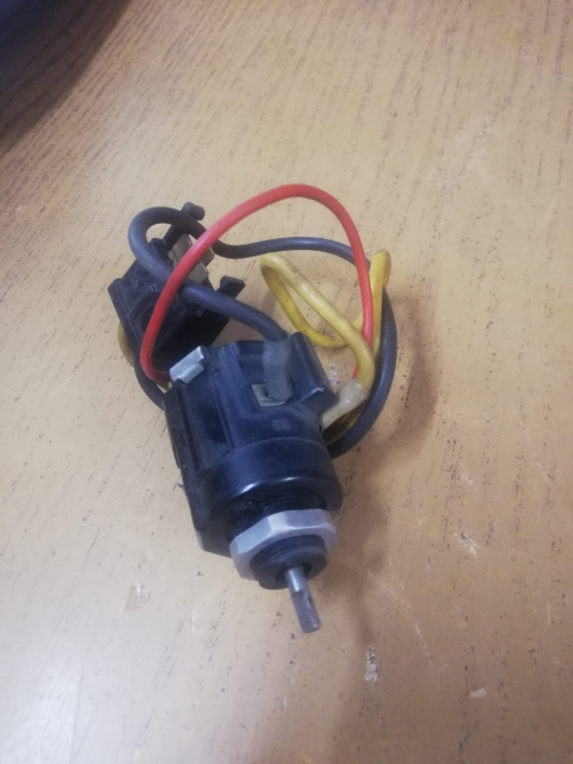BLOC LUMINI FARA BUTON SKODA 120-105 113939130 - PRODUS FOLOSIT [1]