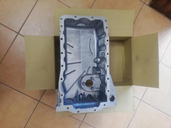 Baie ulei cu orificiu pentru senzor Skoda Octavia-Audi A3-Seat Toledo-VW Golf 4-Bora- motor 1,8 BENZINA [2]