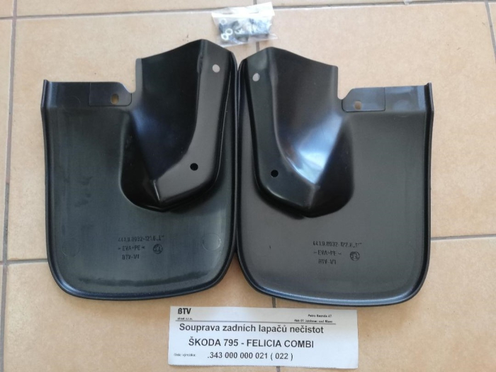 Set aparator noroi spate Skoda Felicia Combi – pana in 1997 [2]