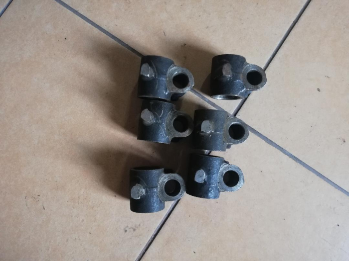 SUPORT INFERIOR PIVOT STANGA FARA BUCSA SKODA 120-105 [1]