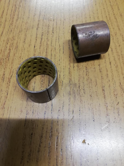 SET BUCSE CU TEFLON PT SURUB EXCENTRIC SKODA S100 [1]