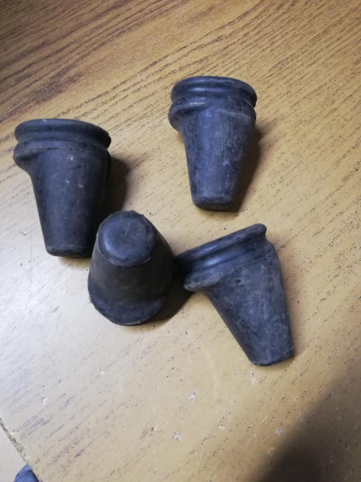 TAMPON AMORTIZOR SUPERIOR PUNTE SPATE SKODA 105-120 [1]