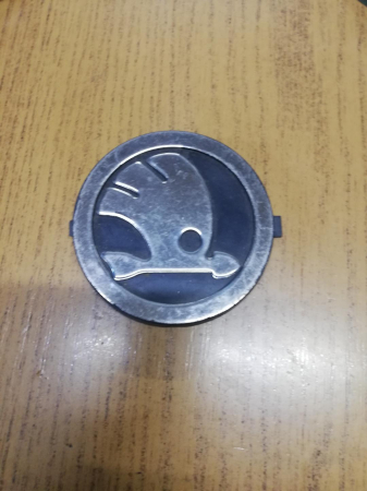 Tipuri Auto - EMBLEMA SKODA PLASTIC DIAMETRU 81MM - PRODUS FOLOSIT