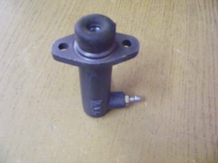POMPA AMBREIAJ SKODA 120-105 AFTERMARKET-PRODUS FOLOSIT [1]
