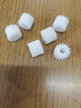 Transmisie - PINION PLASTIC KILOMETRAJ SKODA 120-105