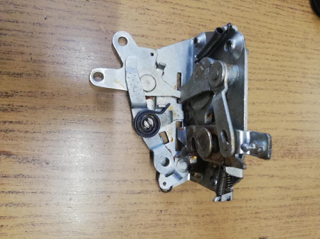 BROASCA USA STANGA SPATE SK105-120-130 OE [1]