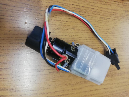 COMUTATOR STERGATOR PT MODELE CU SISTEM DE STERGERE INTERMITENTA SKODA 120-105 [1]