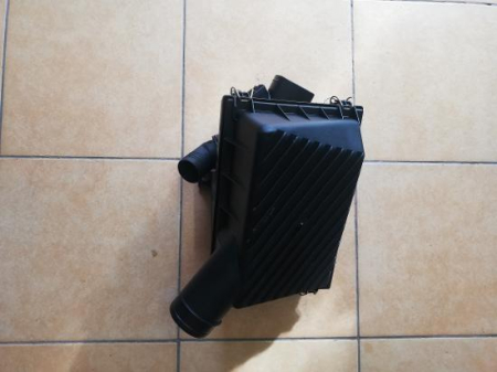 Tipuri Auto - Carcasa  cu filtru aer Felicia 1,3 benzina MPI