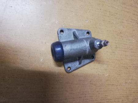 Produse Folosite Second Hand - CILINDRU RECEPTOR AMBREIAJ SKODA 105-120 - PRODUS FOLOSIT