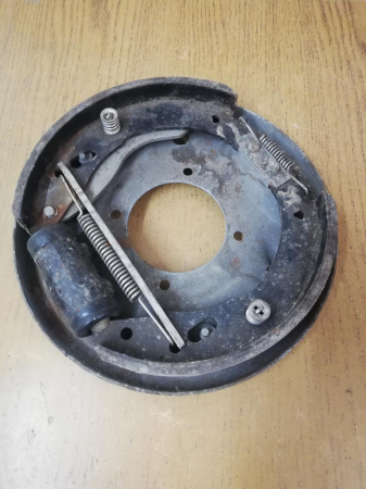 Tipuri Auto - SUPORT STANGA SABOTI ECHIPAT SKODA 120-105