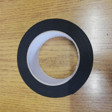 Produse - BANDA DUBLU ADEZIVA  NEAGRA – 40MMX5M