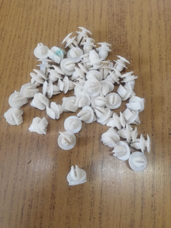 Tipuri Auto - PLASTIC PANOU USI SKODA 120 113746421