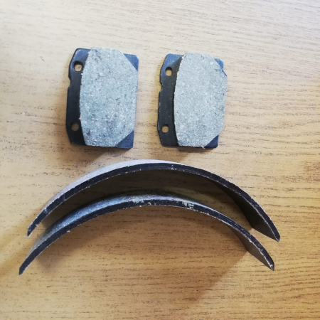 Produse - SET 2 PLACUTE-2 FERODOURI SABOTI LADA 1200-1500