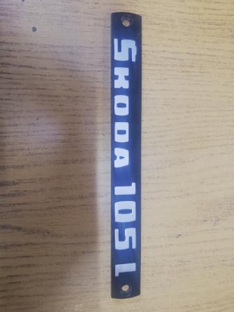 Tipuri Auto - EMBLEMA SPATE "SKODA 105"