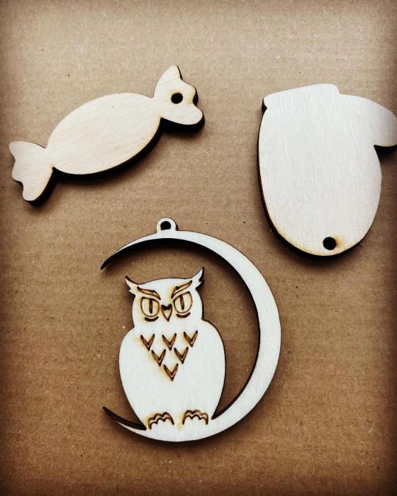 Figurina lemn - glob bufnita [2]