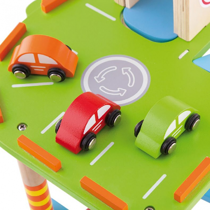 Statie de benzina cu parcare , lift si heliport - Viga [5]