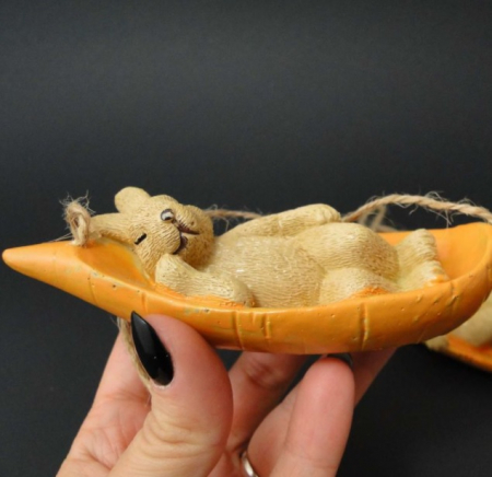 DECORATIUNE DE AGATAT - IEPURAS INTINS IN HAMAC 19CM [0]