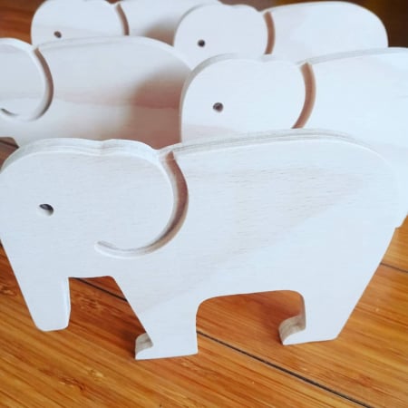 Elefant din lemn [1]