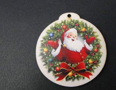 Produse cu specific de iarna si Craciun - Glob din lemn - model Mos Craciun