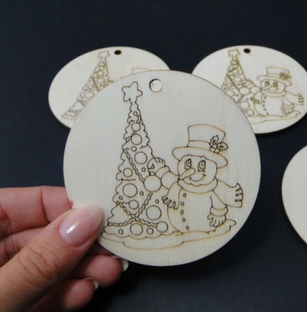 Produse cu specific de iarna si Craciun - Glob om de zapada