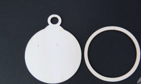 Produse cu specific de iarna si Craciun - Glob - ORNAMENT CU RAMA CONTUR DIN LEMN