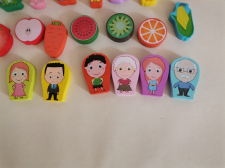 Joc de pescuit incastru 7 in 1 - cifre, legume, fructe, animale, membrii familiei, meserii, vehicule [1]