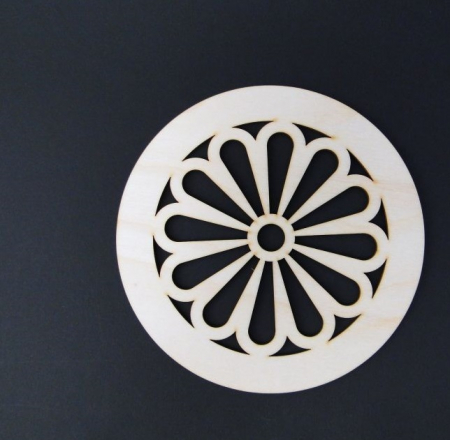 Margele, bile, cercuri si alte forme - Ornament rotund floral