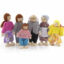 Noutati - Set familia de papusi din lemn - 6 figurine