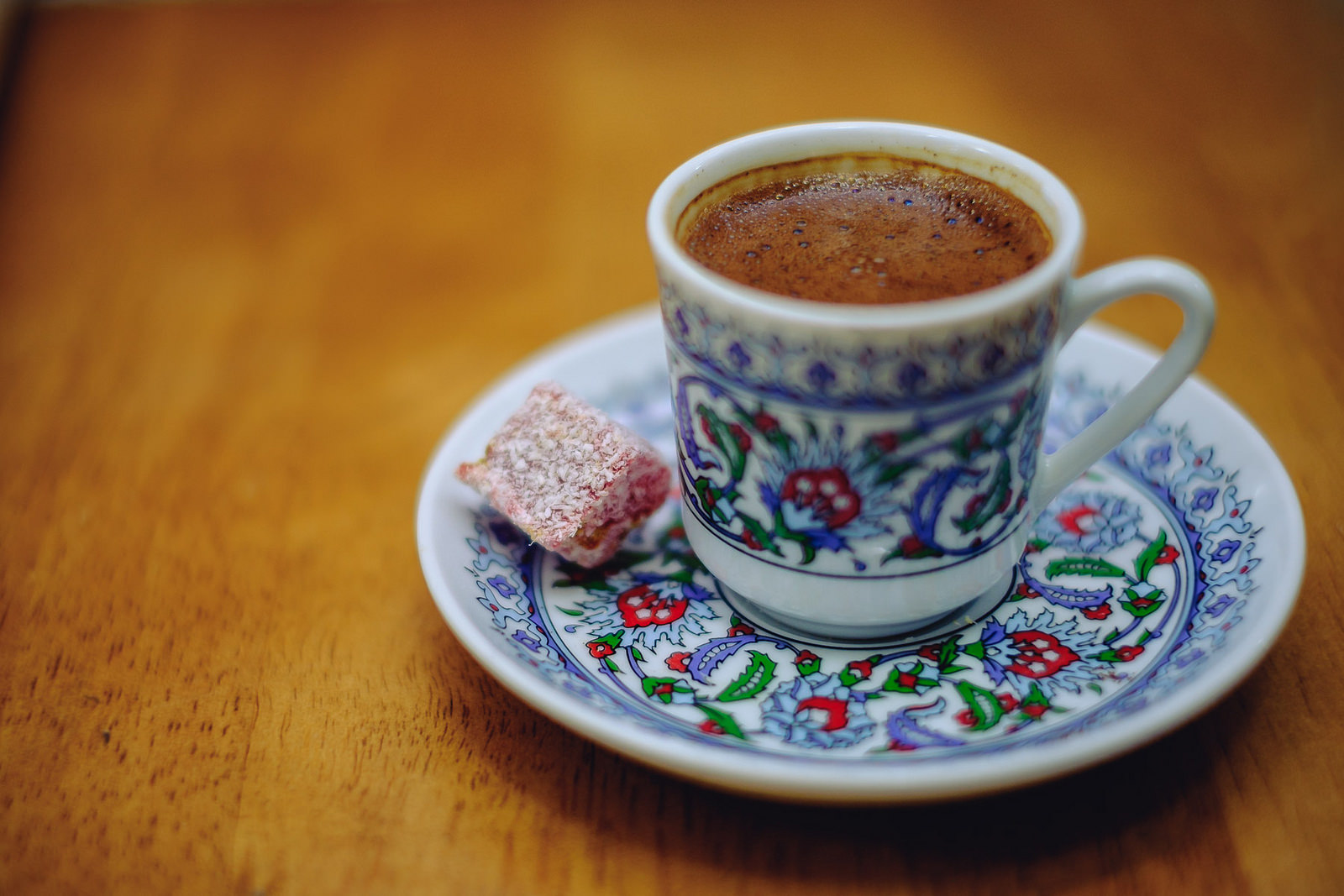 Cum se prepara cafeaua turceasca: Ghid pas cu pas si sfaturi practice