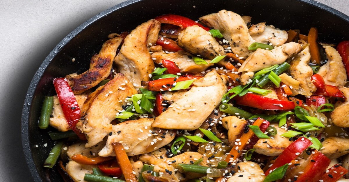Stir Fry de pui cu ardei rosu
