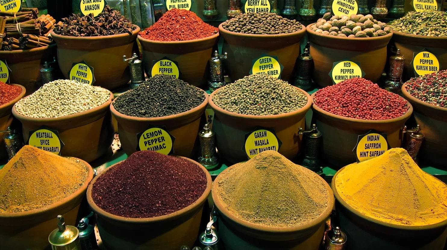 Secretul aromelor orientale: 4 condimente care dau preparatelor tale gustul inconfundabil al bucatariei turcesti