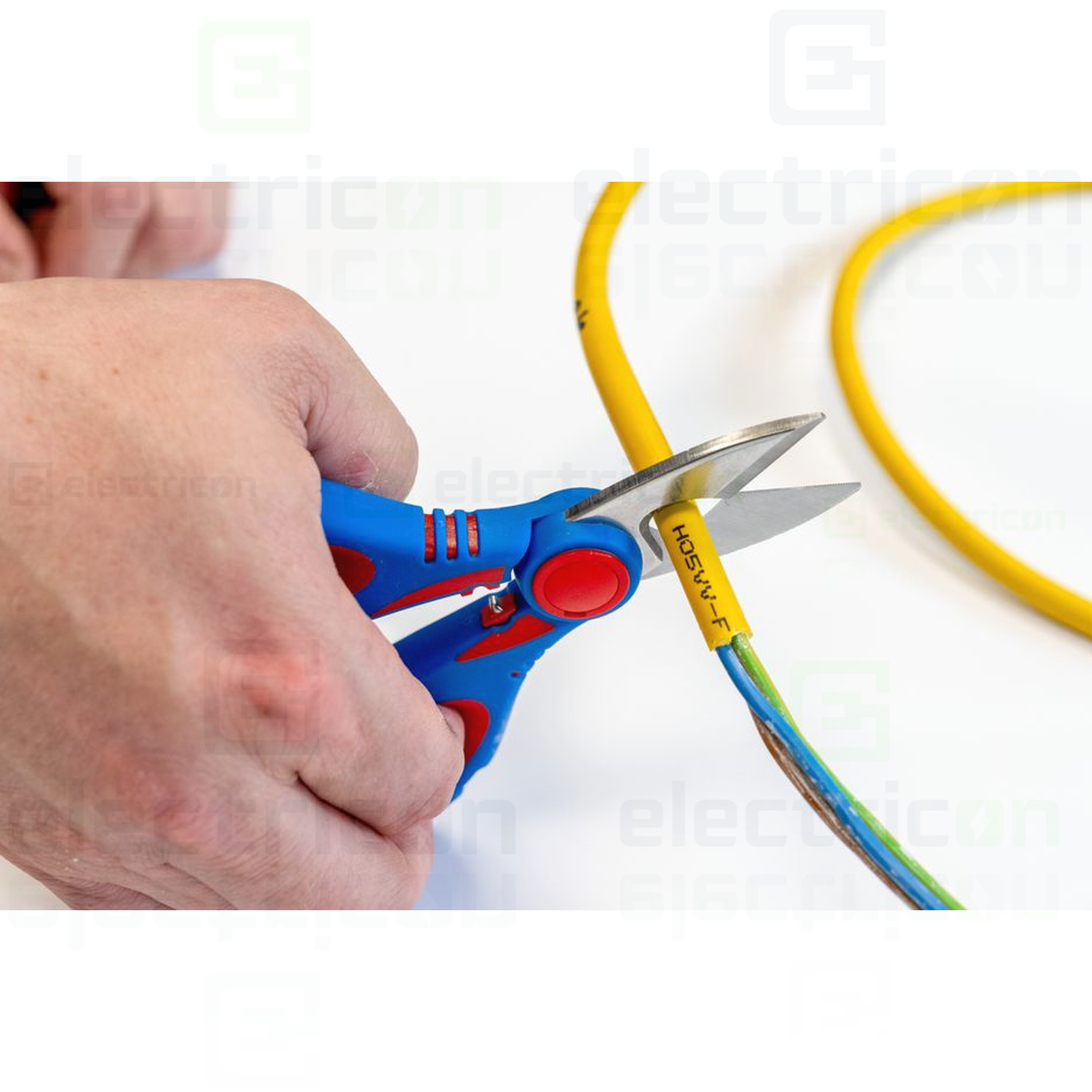 foarfeca-electric [8]