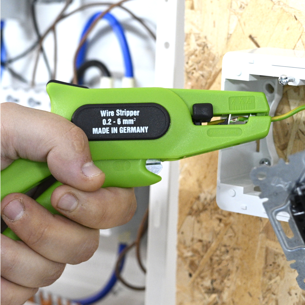 Clește de dezizolat cablu Electricon 6 verde, pentru conductorii litati si solizi, 0.2 - 6 mm² [10]